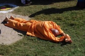 hhradhanathmaharajdoingdandavats